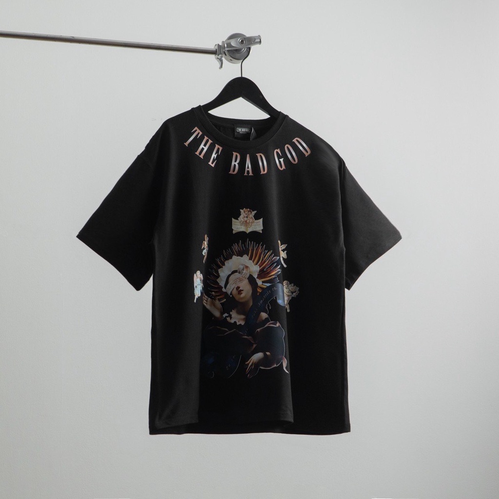 LUCKÁo thun tay lỡ The Bad God Mother Angles tee