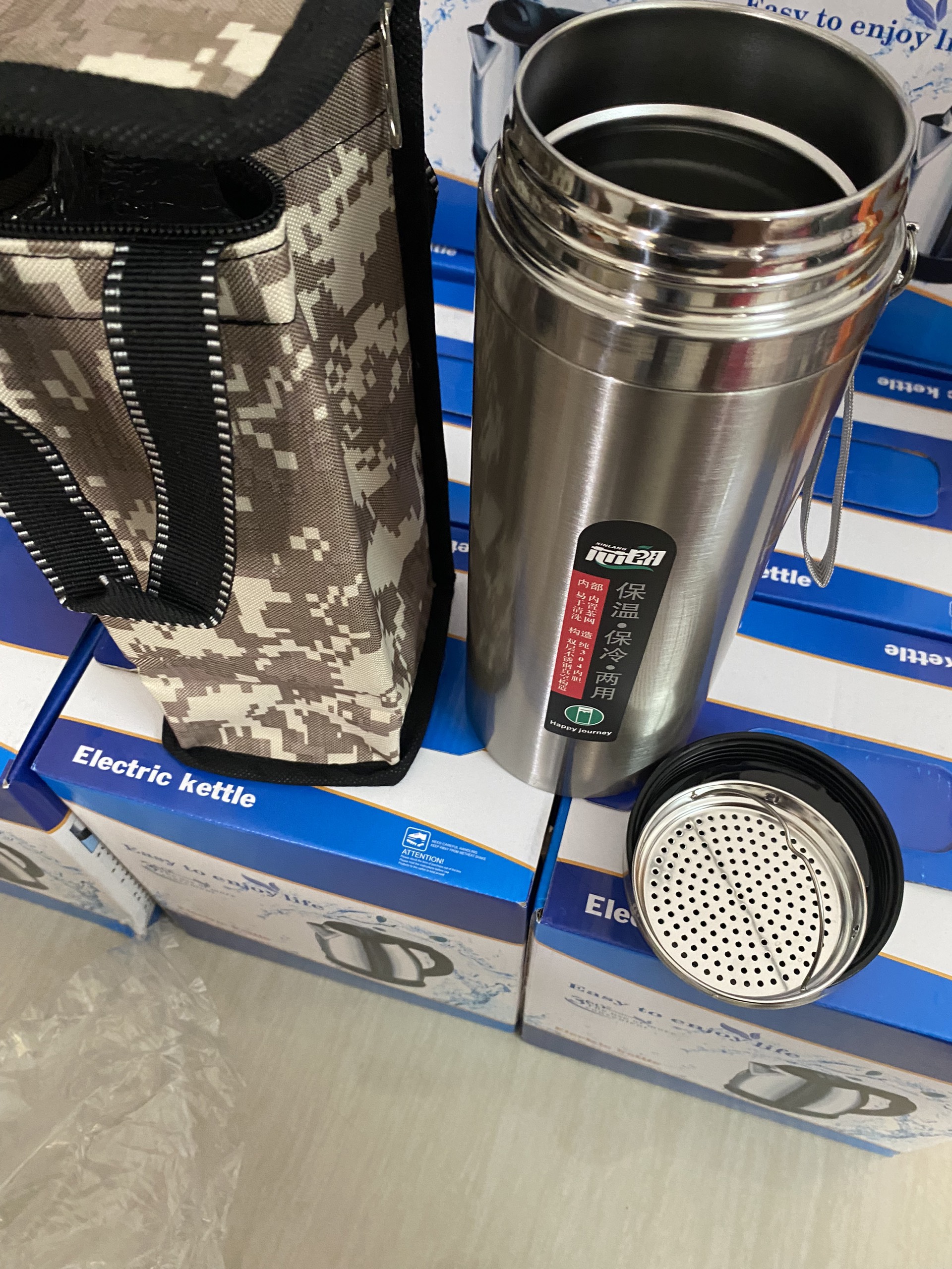 [HCM]Bình Giữ Nhiệt Tối Ưu 1200ml-1500ml Chất liệu inox và thiết kế chắc chắn Giữ nhiệt tốt + Túi Đựng Bình