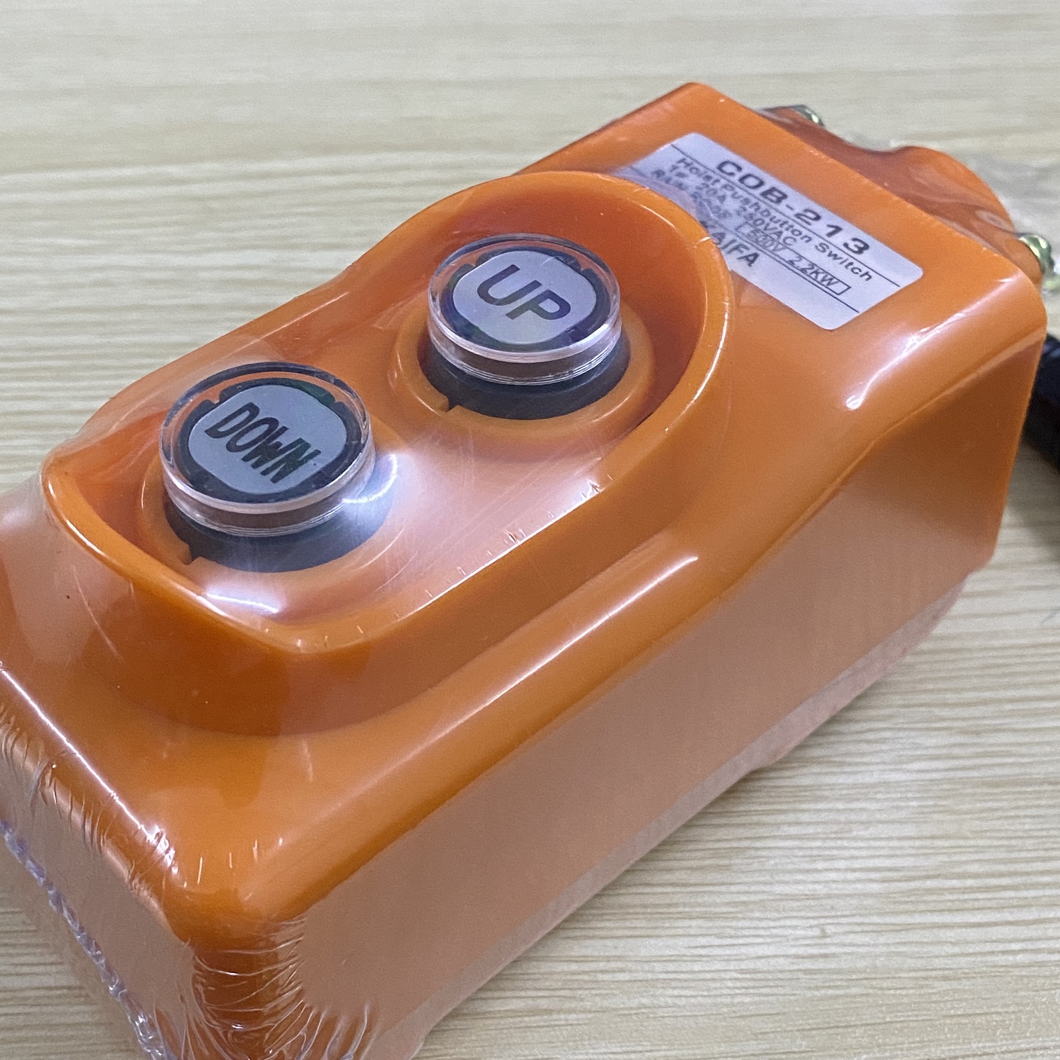 Bộ điều khiển công tắc máy tời 3 pha ZOB-213