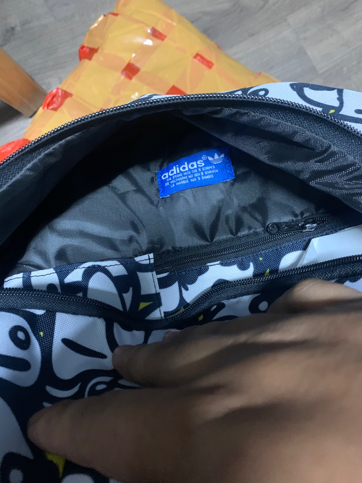 [HCM]✌️✌️BALO ADIDAS CLOVER HOẠ TIẾT CON MAAA ??.