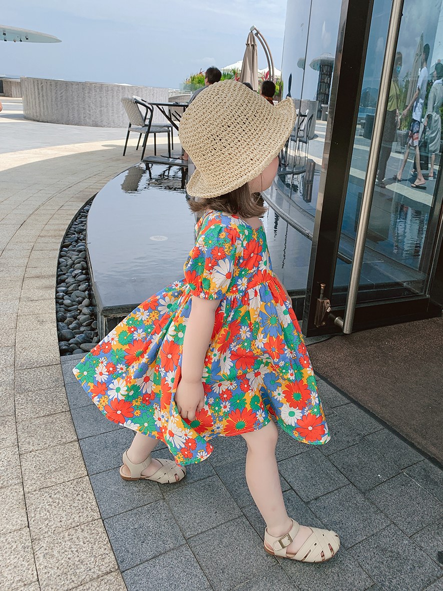 Mẫu váy hoa daisy dành cho công chúa nhỏ