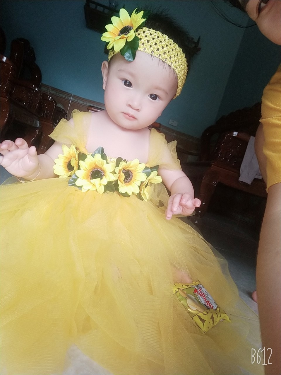Đầm cho bé gái /Đầm công chúa / đầm công chúa cho bé Vàng Hướng Dương , tặng kèm băng đô hoặc cài tóc