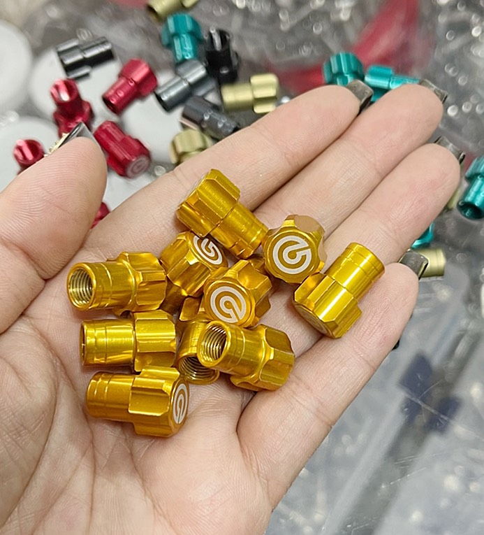 VAN VÒI NHÔM LOGO MÀU CỰC ĐẸP [ Giá 1 cặp ]