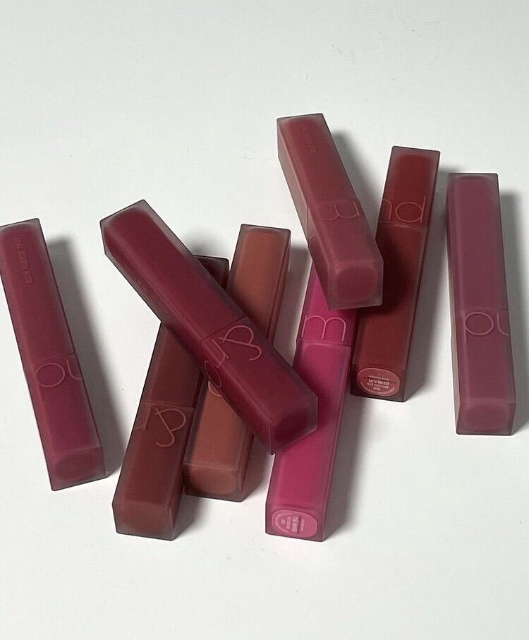 Romand Blur Fudge Tint 5g (Full Matte Cream Lipstick in 8 Colors)