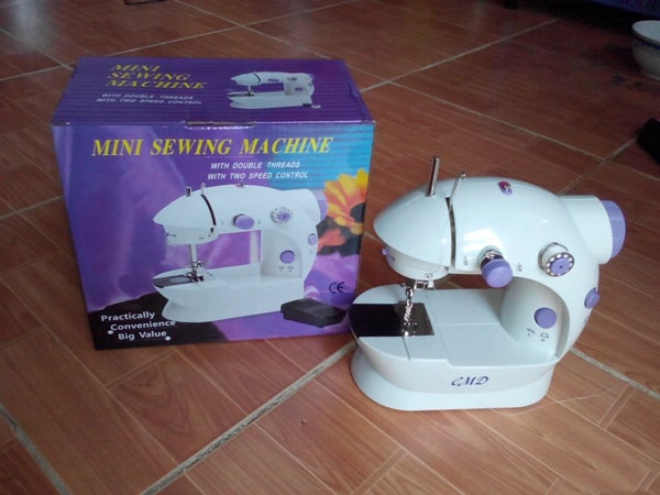 Máy may mini máy khâu vá mini cầm tay máy may gia đình máy may tại nhà cao cấp khâu êm ái dễ sử dụng. - giá tốt 247 hcm