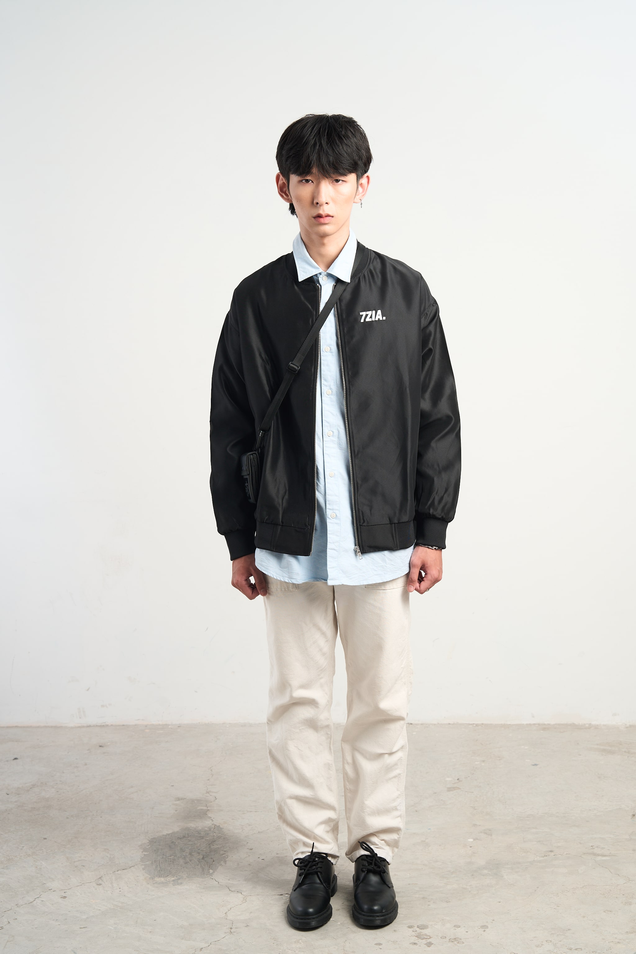 Áo khoác Bomber satin 7ZIA - Màu đen