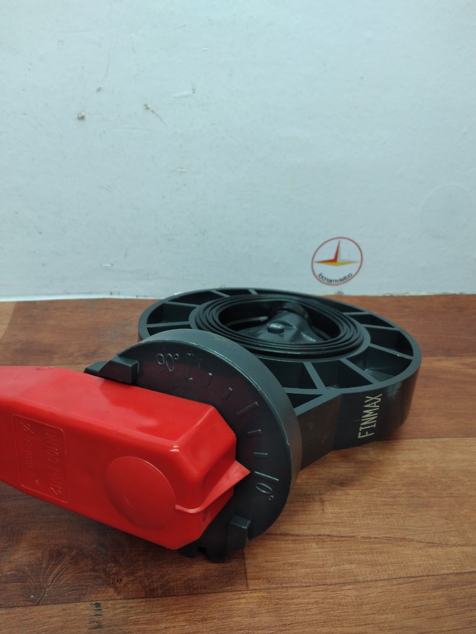 Van bướm mặt bích tay gạt phi 90