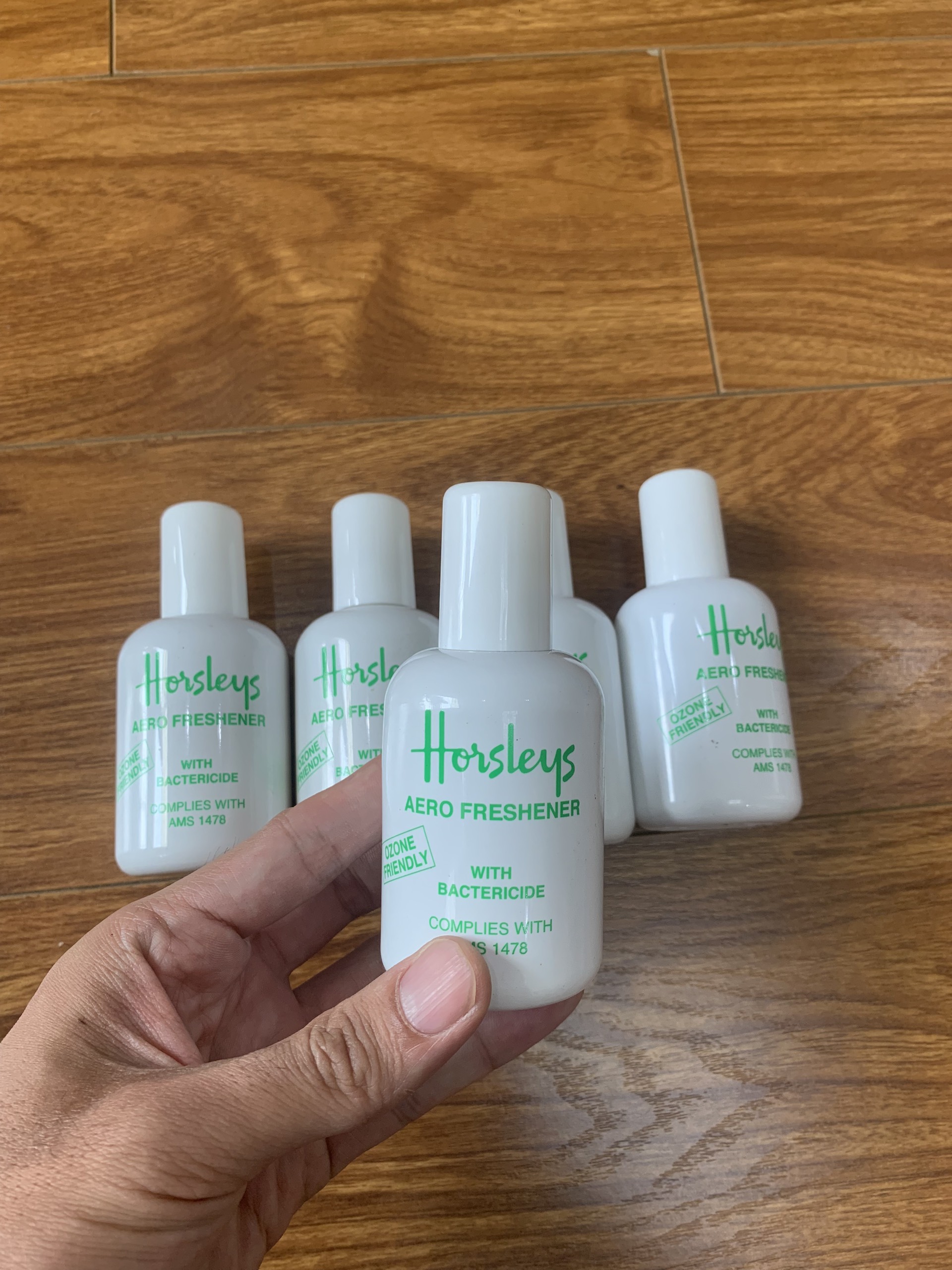 Xịt thơm phòng khử mùi horsleys