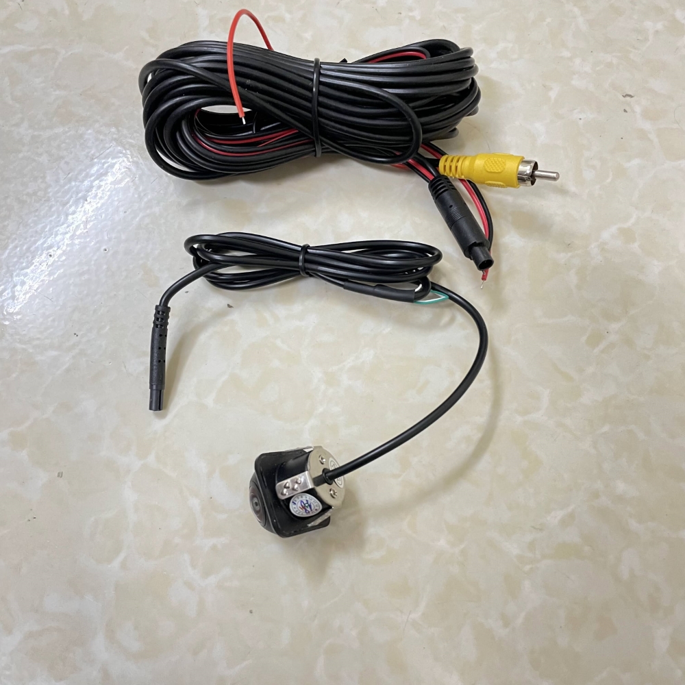 Camera cặp lề AHD, độ phân giải 720P, góc quay 160 độ