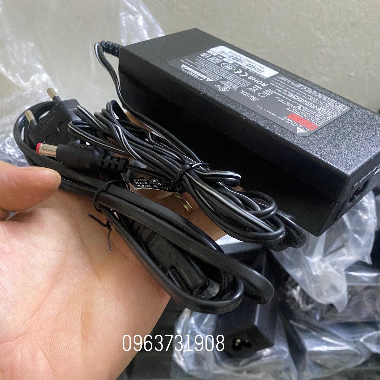 Cục nguồn 12V cho đầu ghi camera VANTECH bảo hành 12 tháng