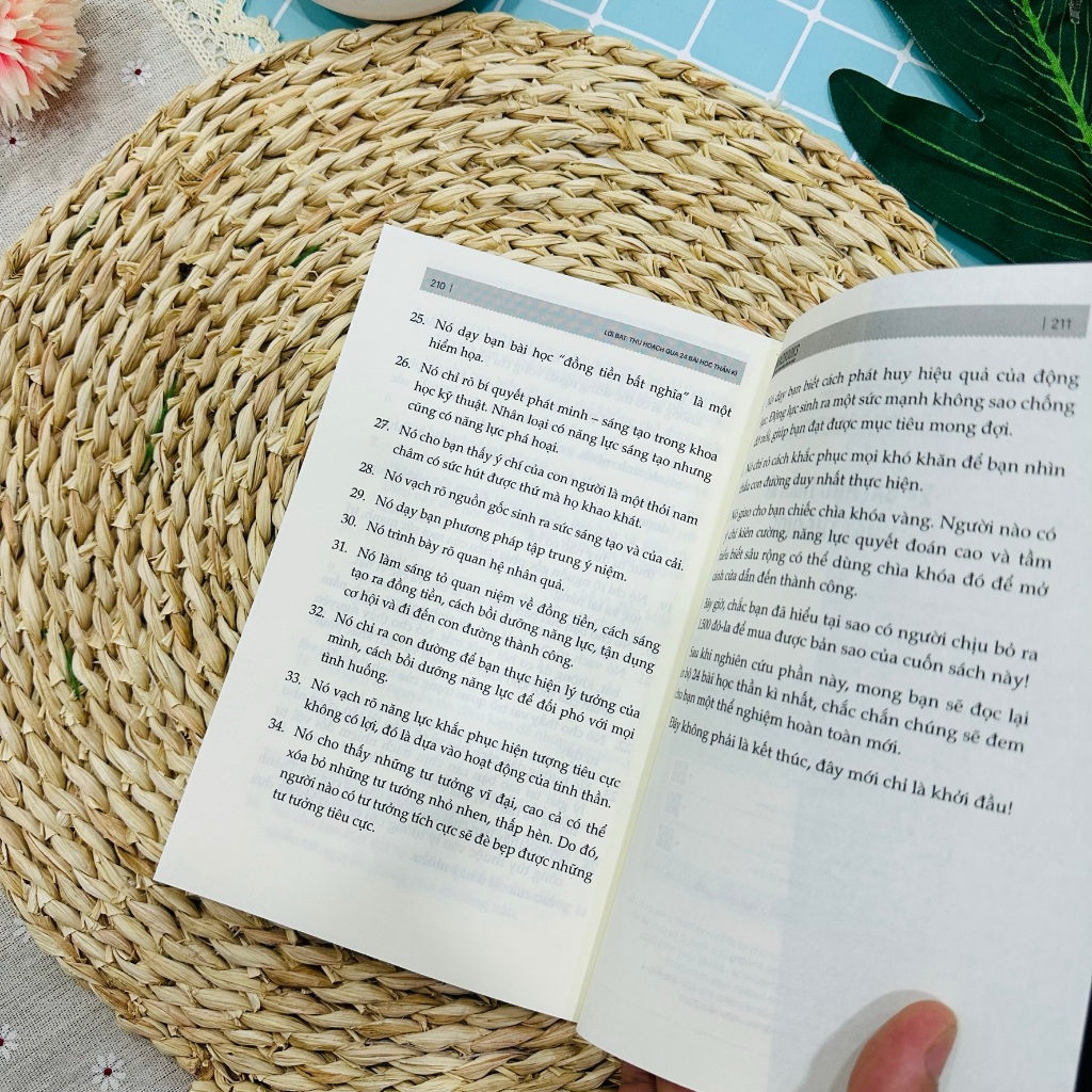 Sách - 24 Bài Học Thần Kì Nhất Thế Giới