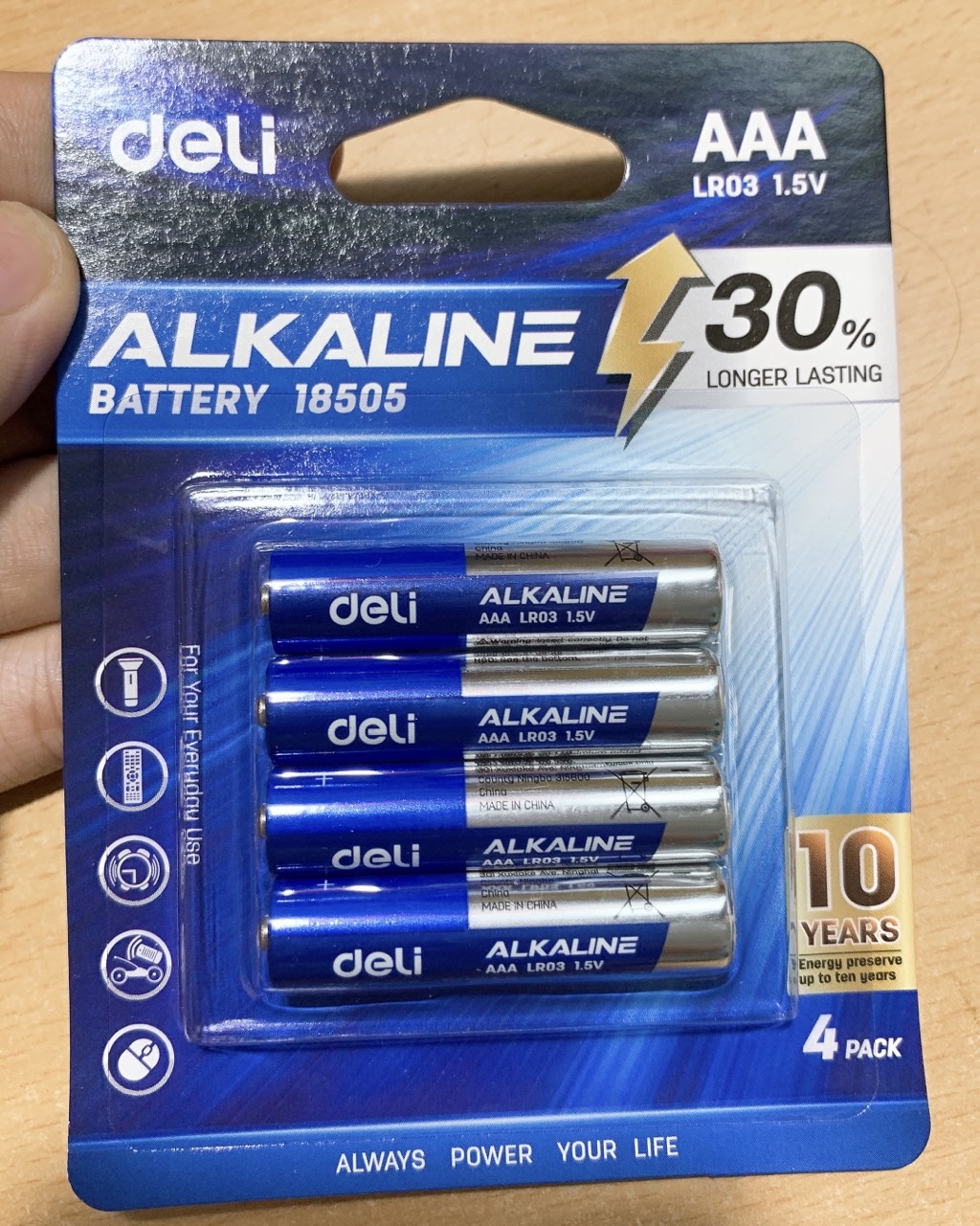 Pin alkaline deli aa , aaa vỉ 2 viên/ 4 viên.