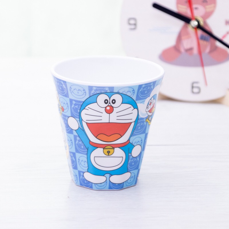 Cốc Uống Nước Lúa Mạch Doreamon Hello Kitty Cho Bé