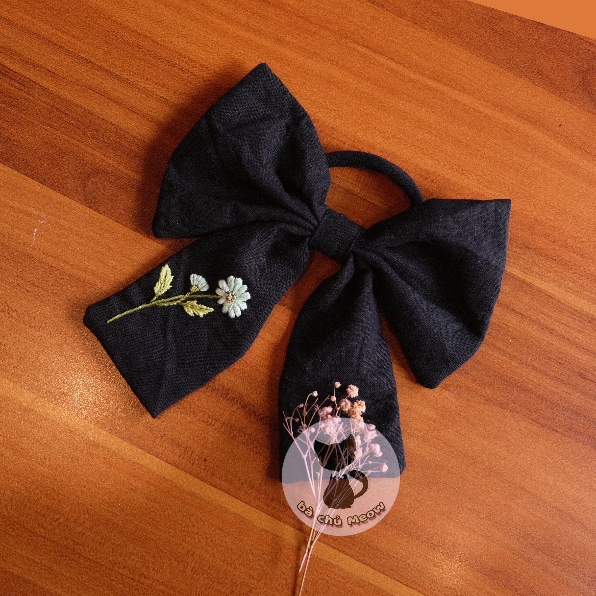Đồ Cột Tóc Tông Đen - Dây Cột Tóc Thêu Tay - Scrunchies Thắt Nơ