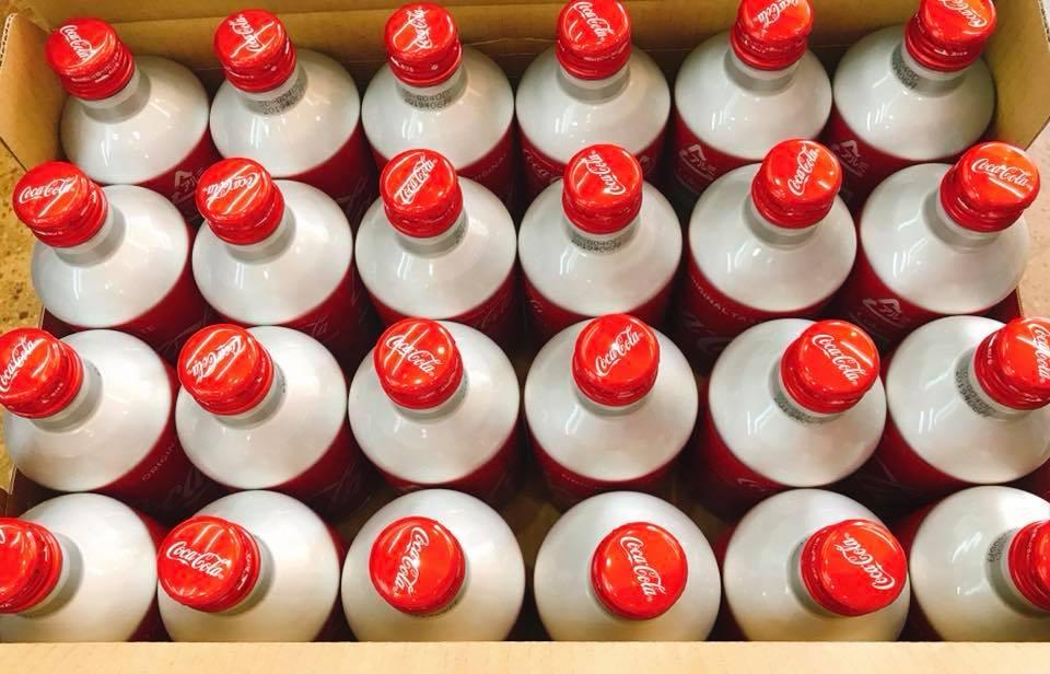 Date 09/26 Coca Nhật có nắp vặn 300ml