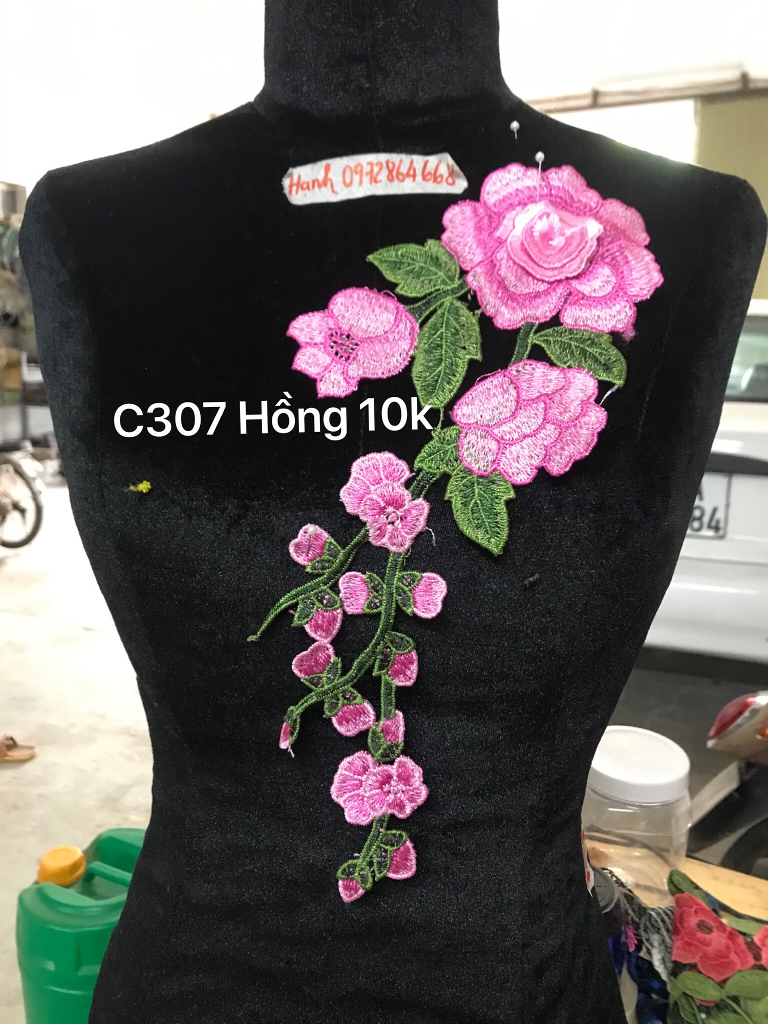 2 bông Hoa thêu cánh nổi 3D mã H307