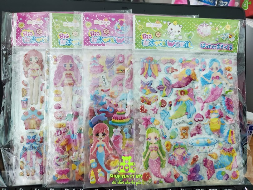 Bộ 4 tấm hình dán thay đồ búp bê (sticker)
