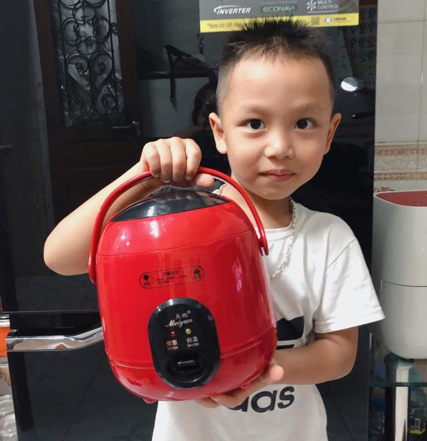 Nồi Cơm Điện Mini A4 Dành cho 1 người ăn