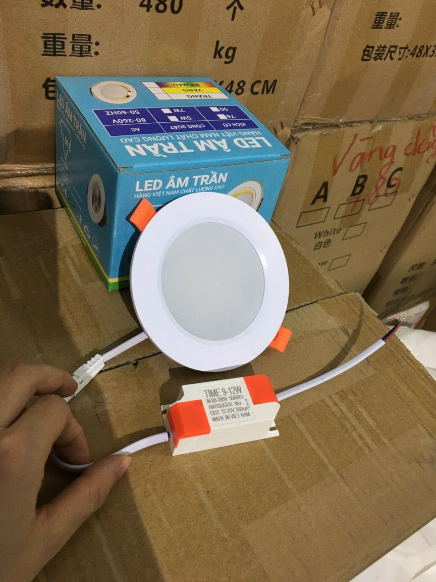 Đèn led âm trần 9w 3 chế độ ánh sáng