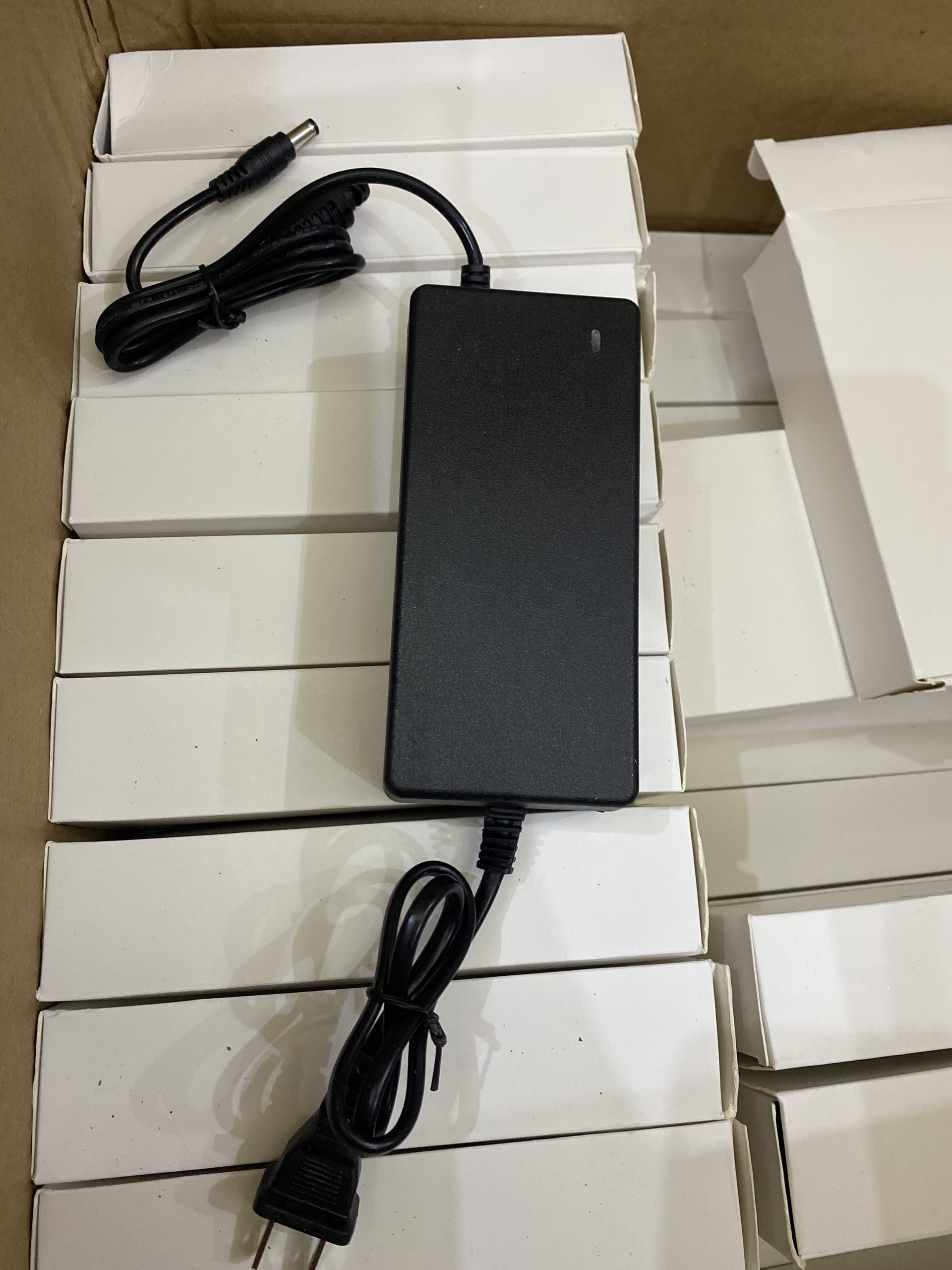 Adapter nguồn Sạc loa kéo 15V-6A