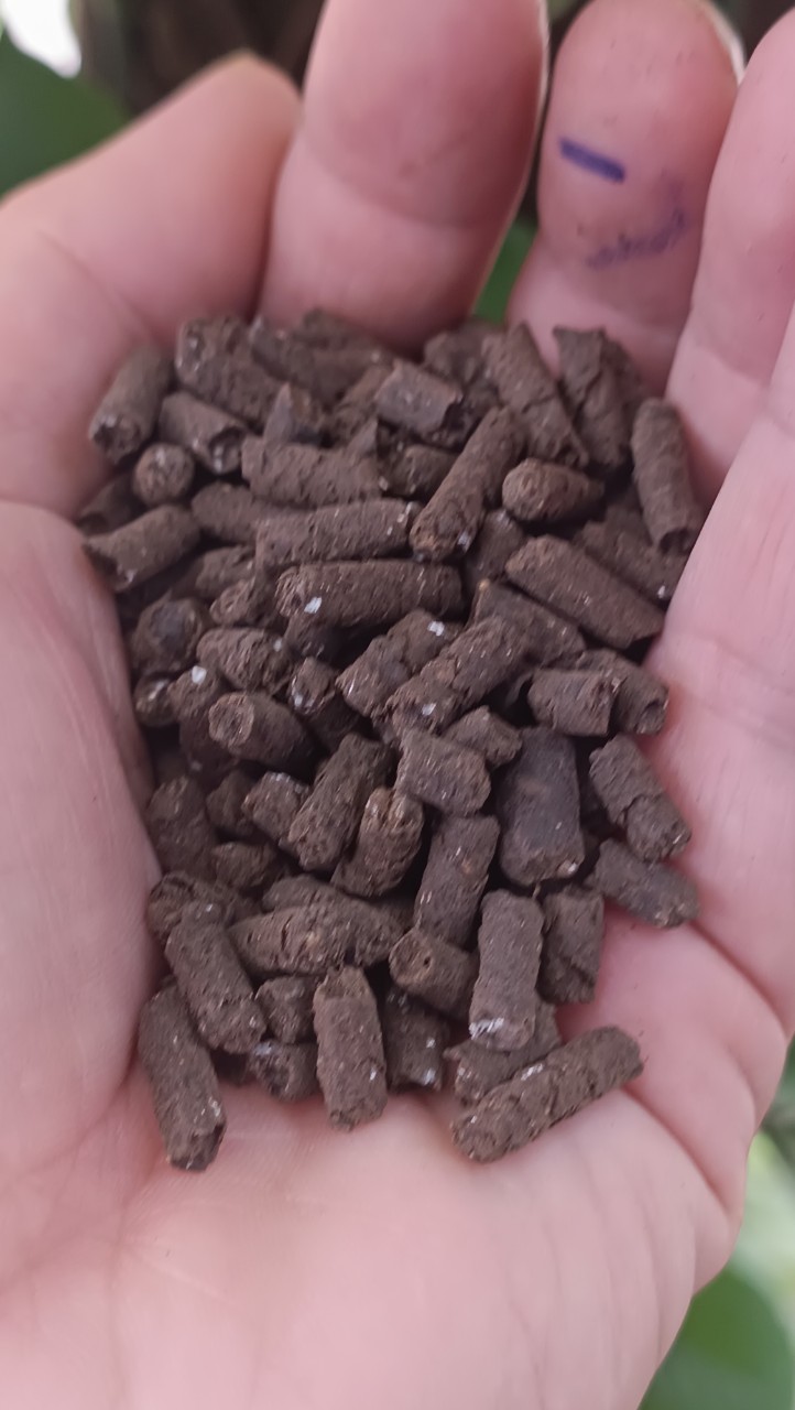 PHÂN GÀ NÉN HAKASE -TÚI ZIP 1KG ( NHẬT BẢN) - PHÂN HỮU CƠ