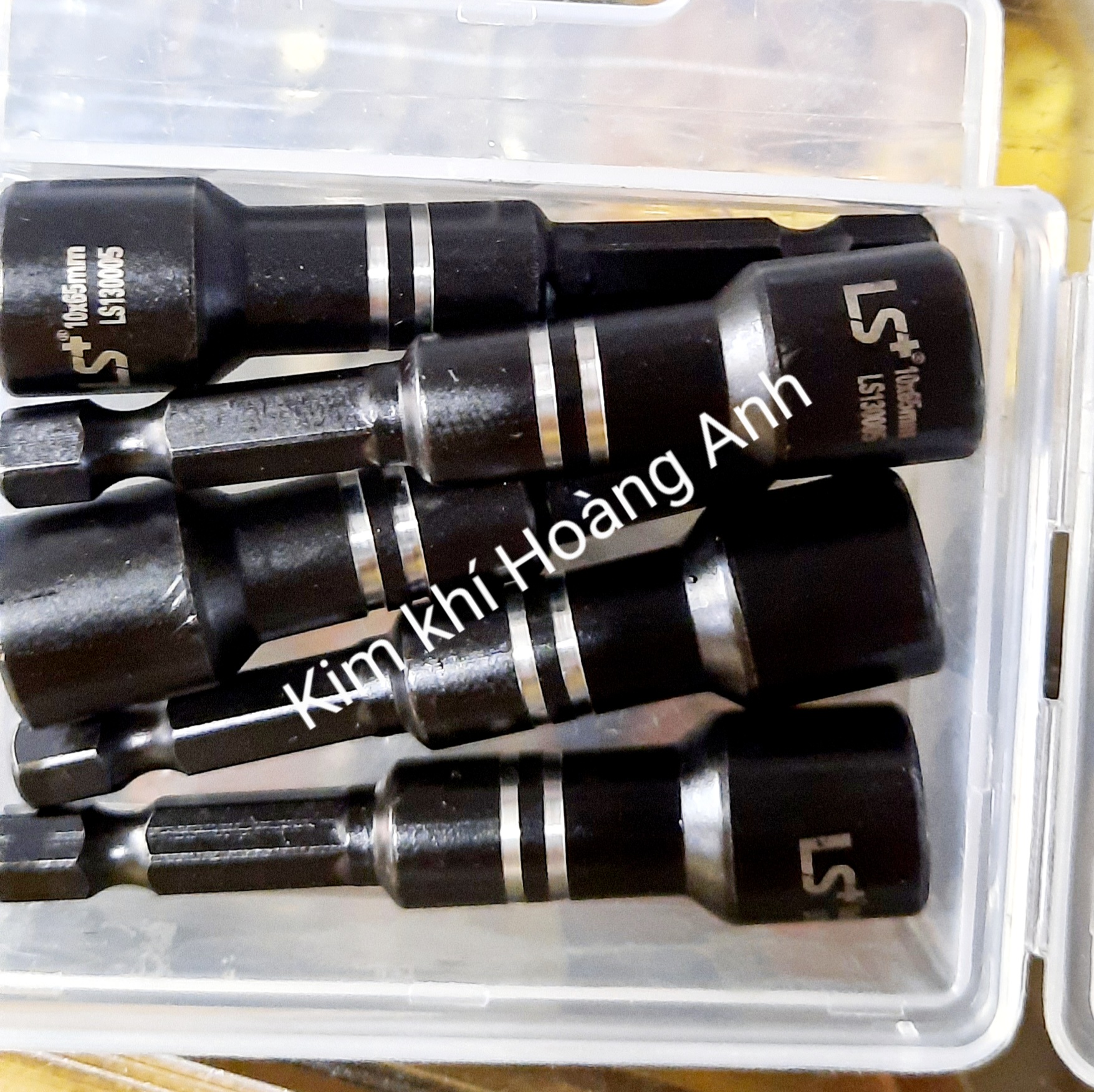 Đầu bắn tôn, chụp bắn tôn, vít bắn tôn dài 8mm
