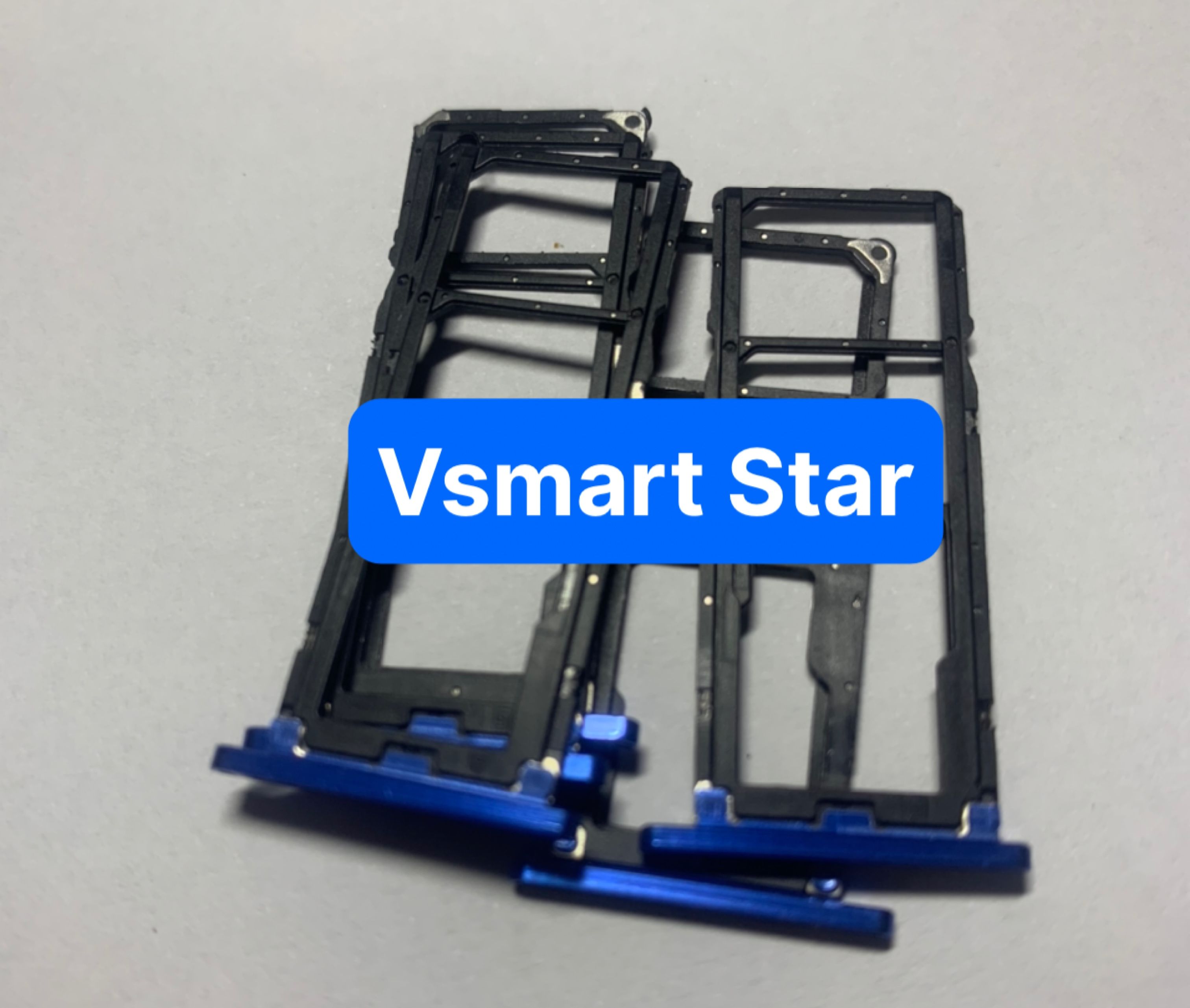 Khay sim Vsmart Star
