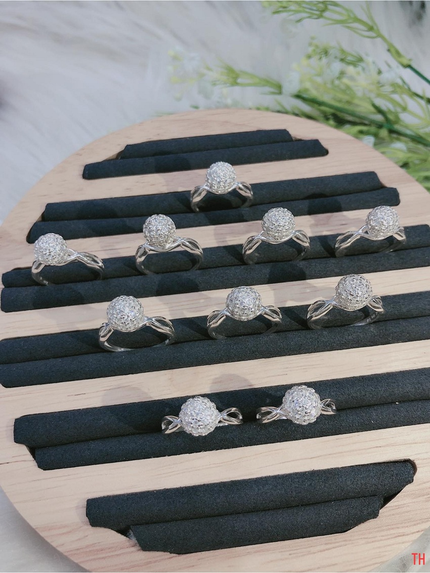 Nhẫn bạc nữ gắn đá siêu đẹp