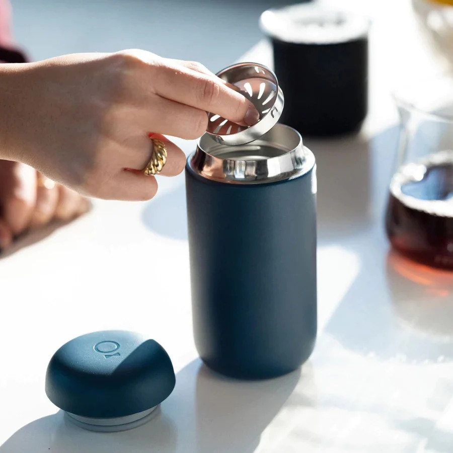 Ly đựng cà phê Fellow Carter Move Mug + Splash Guard