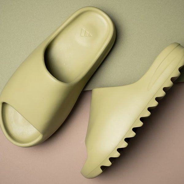 Dép Yeezy Slide Resin màu vàng nhạt ( Full box)