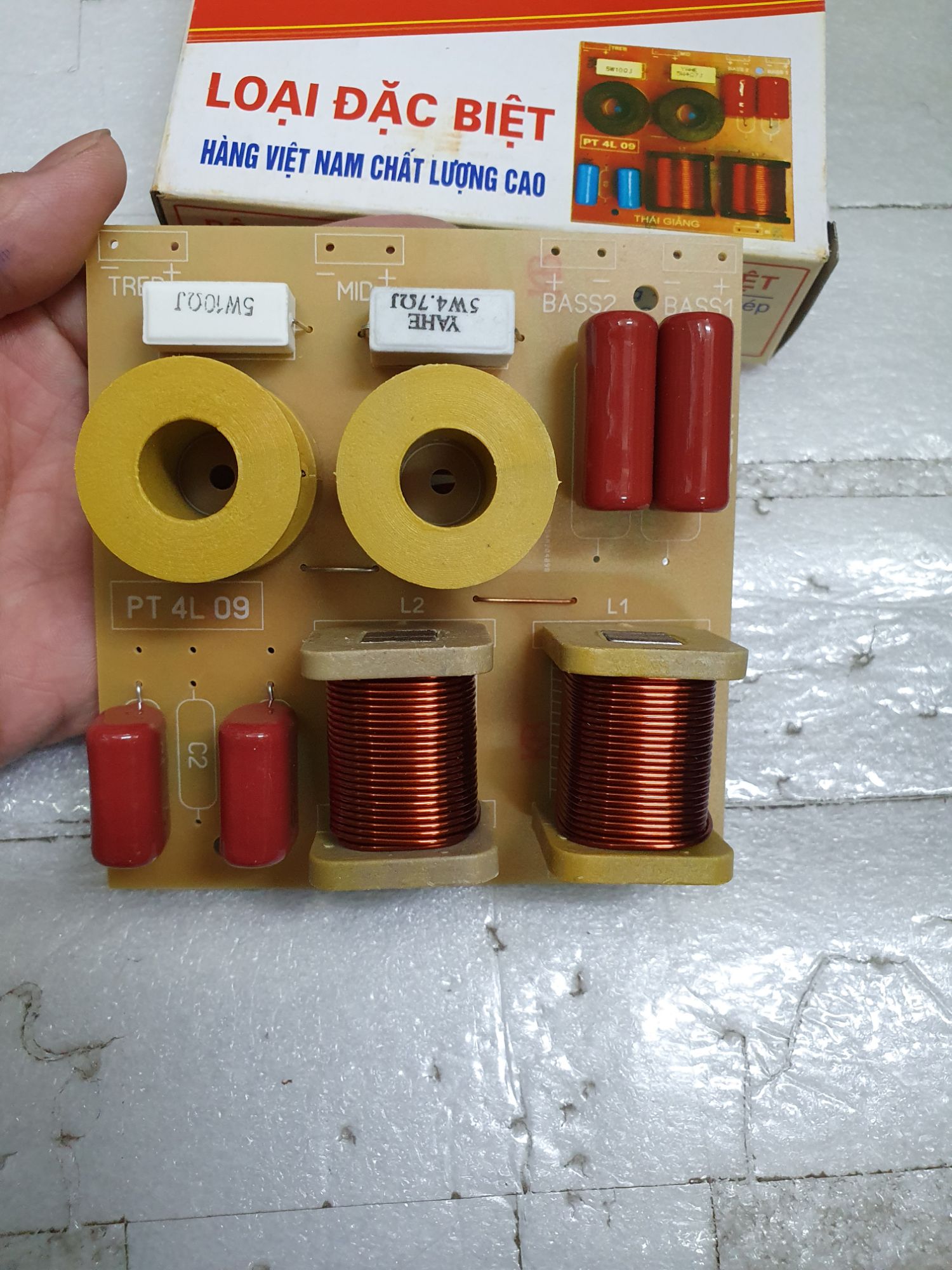 Mạch phân tần 4 loa đặc biệt giá 1 chiếc