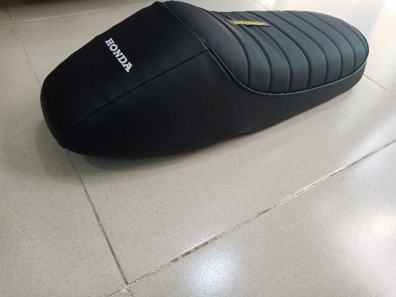 Cái yên xe 67 độ mẫu gù xọc ngan
