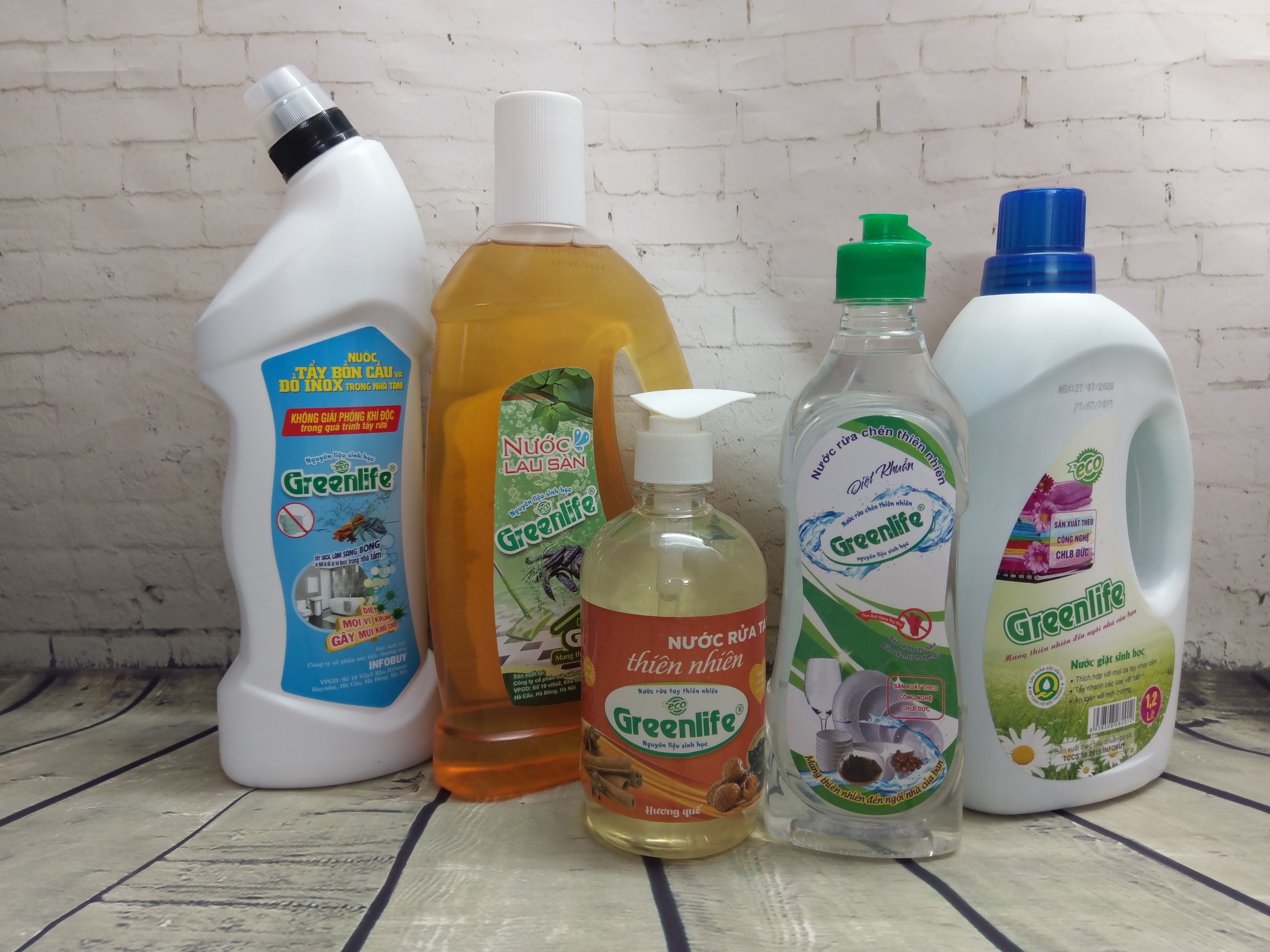 Nước lau sàn sinh học Greenlife 4L