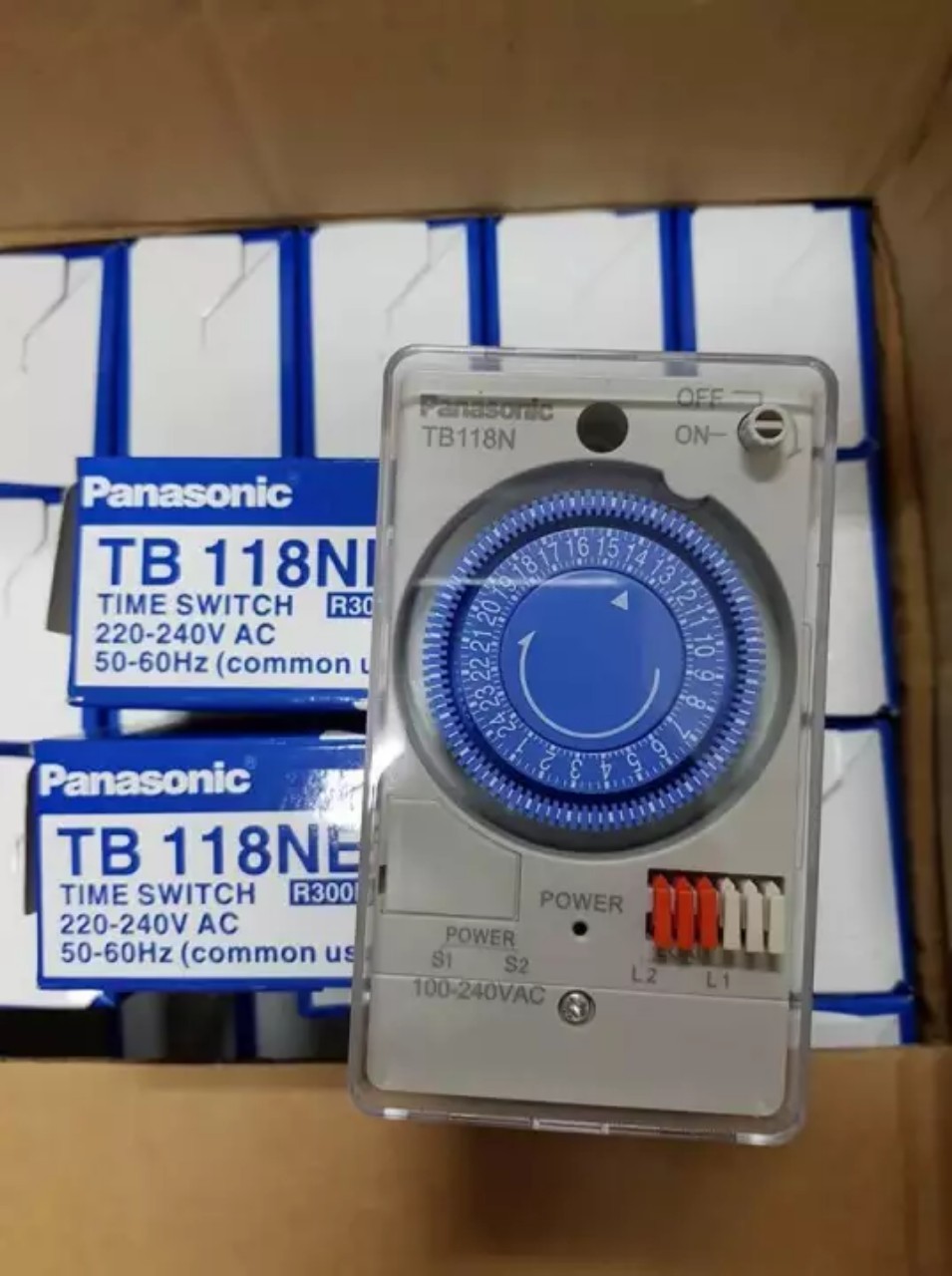 Rơ le thời gian (timer) 24h panasonic TB118NE7