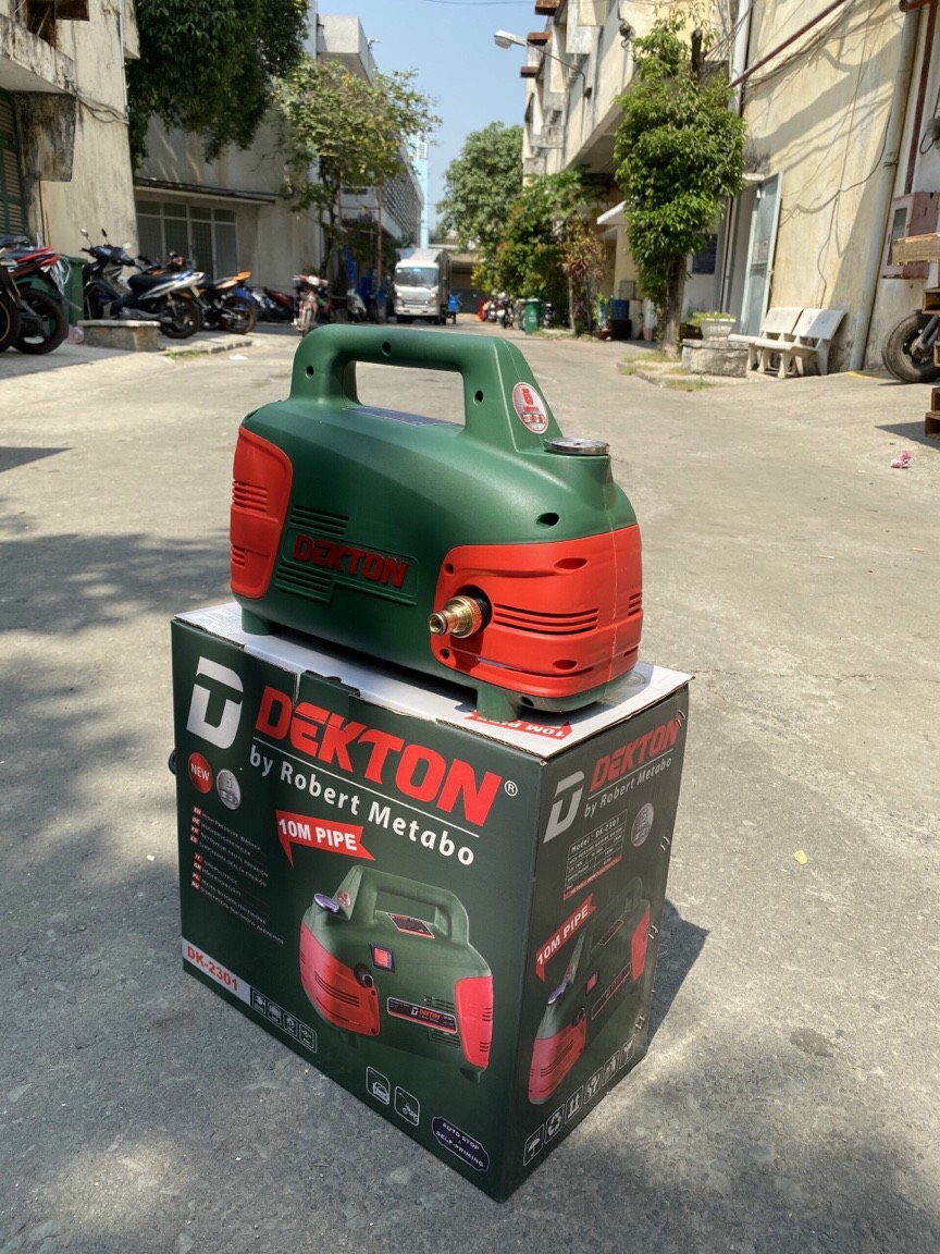 Máy xịt rửa xe Dekton DK-2301-2300w