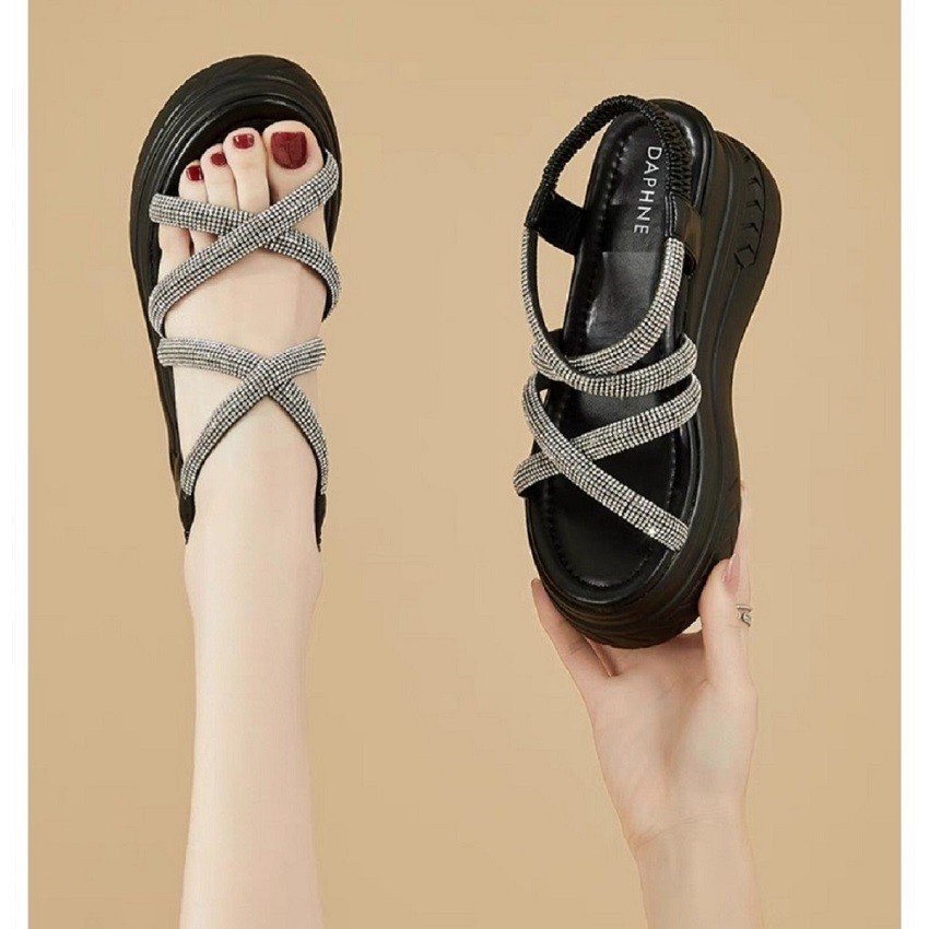 Hoàn tiền 15% - xăng đan xuồng quai xoàn