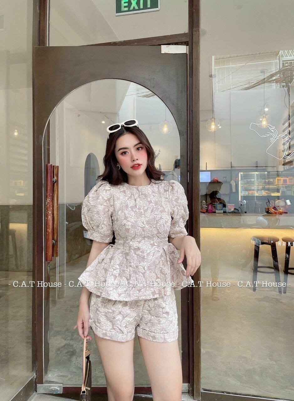[HCM]SÉT ĐỒ BỘ NỮ BỘ ĐỒ GẤM REN HOA SIÊU XINH DỄ THƯƠNG ĐI CHƠI DẠO PHỐ HOT TREND 2021  TST