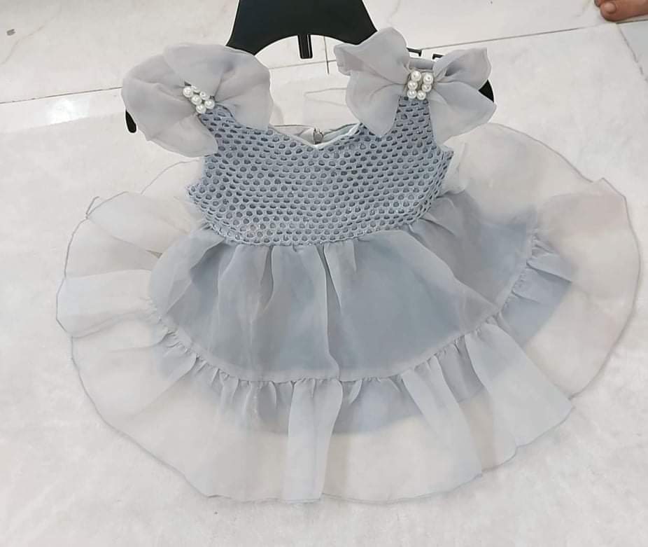 Đầm công chúa xinh cho bé gái