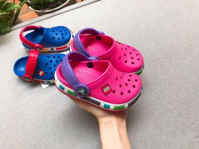 Sục nhựa Lego Crocs trẻ em (màu hồng)