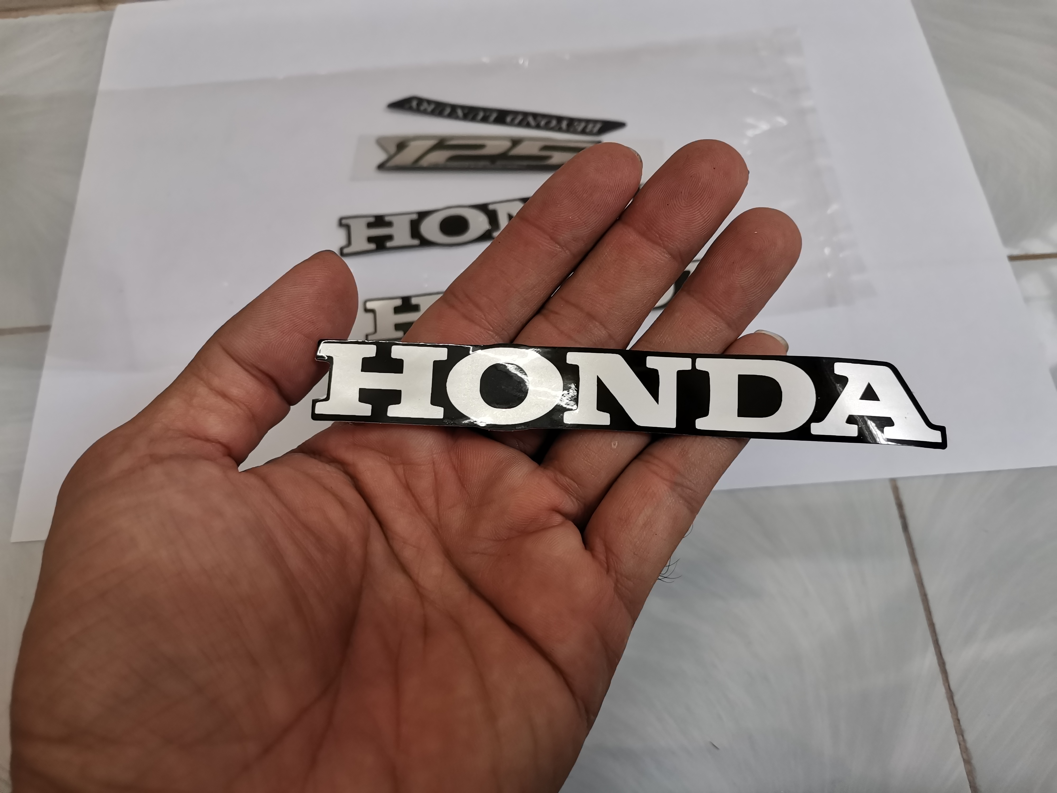 Bộ tem chữ HONDA 125 nổi