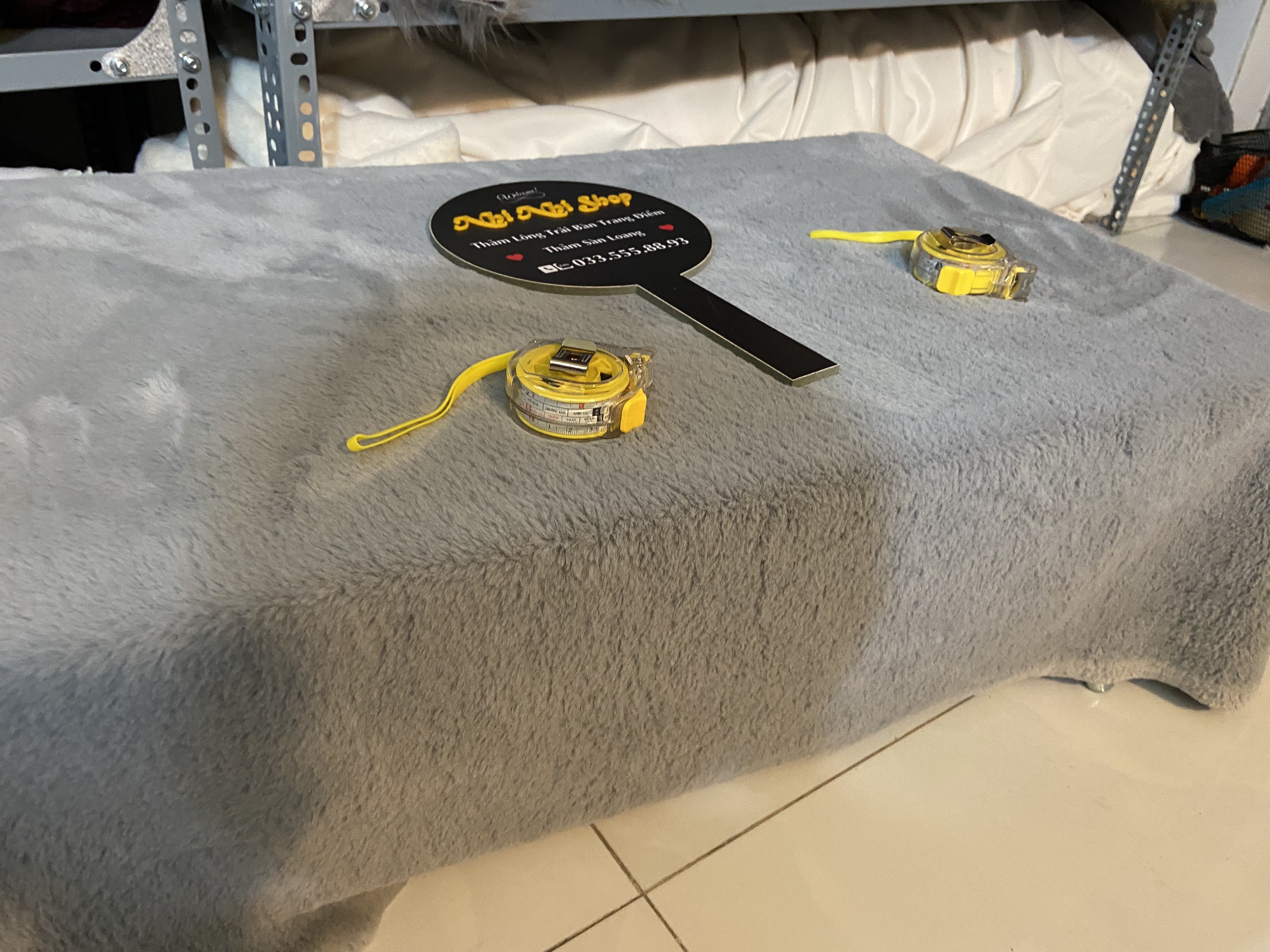 Thảm lông lót tủ điện thoại, khăn trải bàn ghế, trải bàn trang điểm màu xám mịn