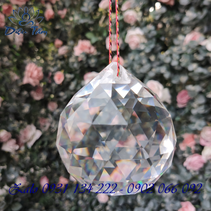 Ball hanging feng shui