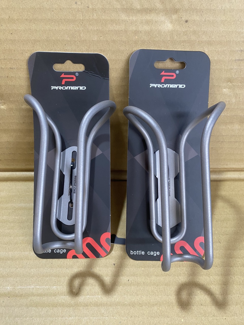 GỌNG BÌNH NƯỚC TITANIUM PROMEND
