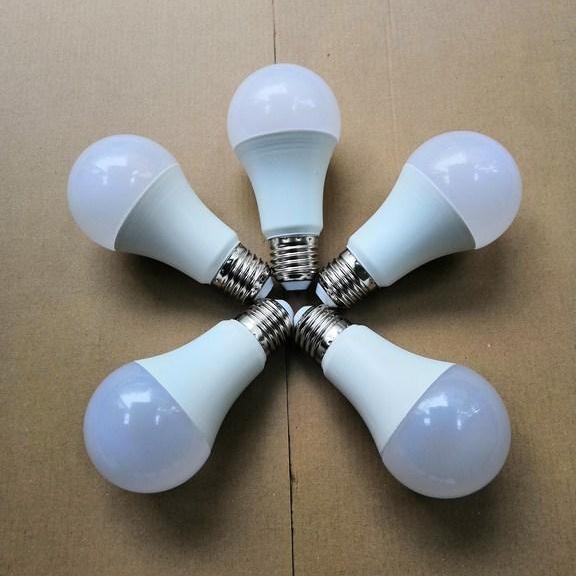 Đèn led bulb 15w sáng trắng