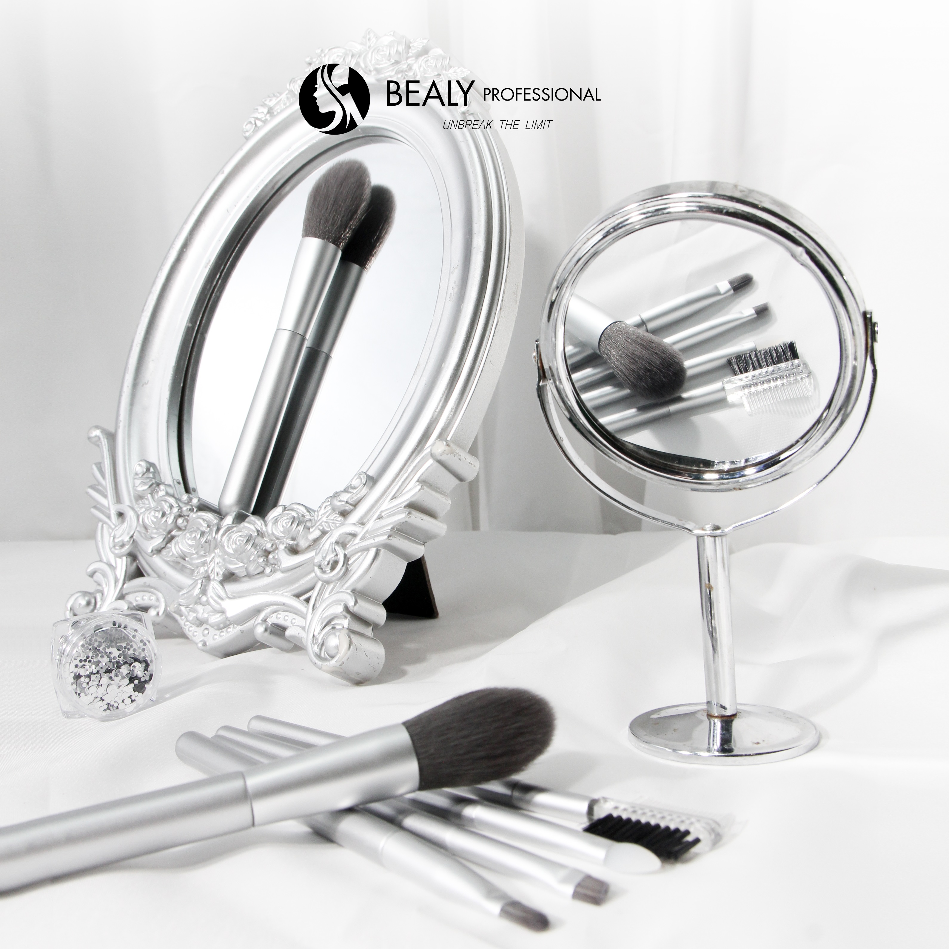 BỘ CỌ TRANG ĐIỂM 5C TRÁI TIM BẠC - PHÙ HỢP HỌC SINH CẤP 3