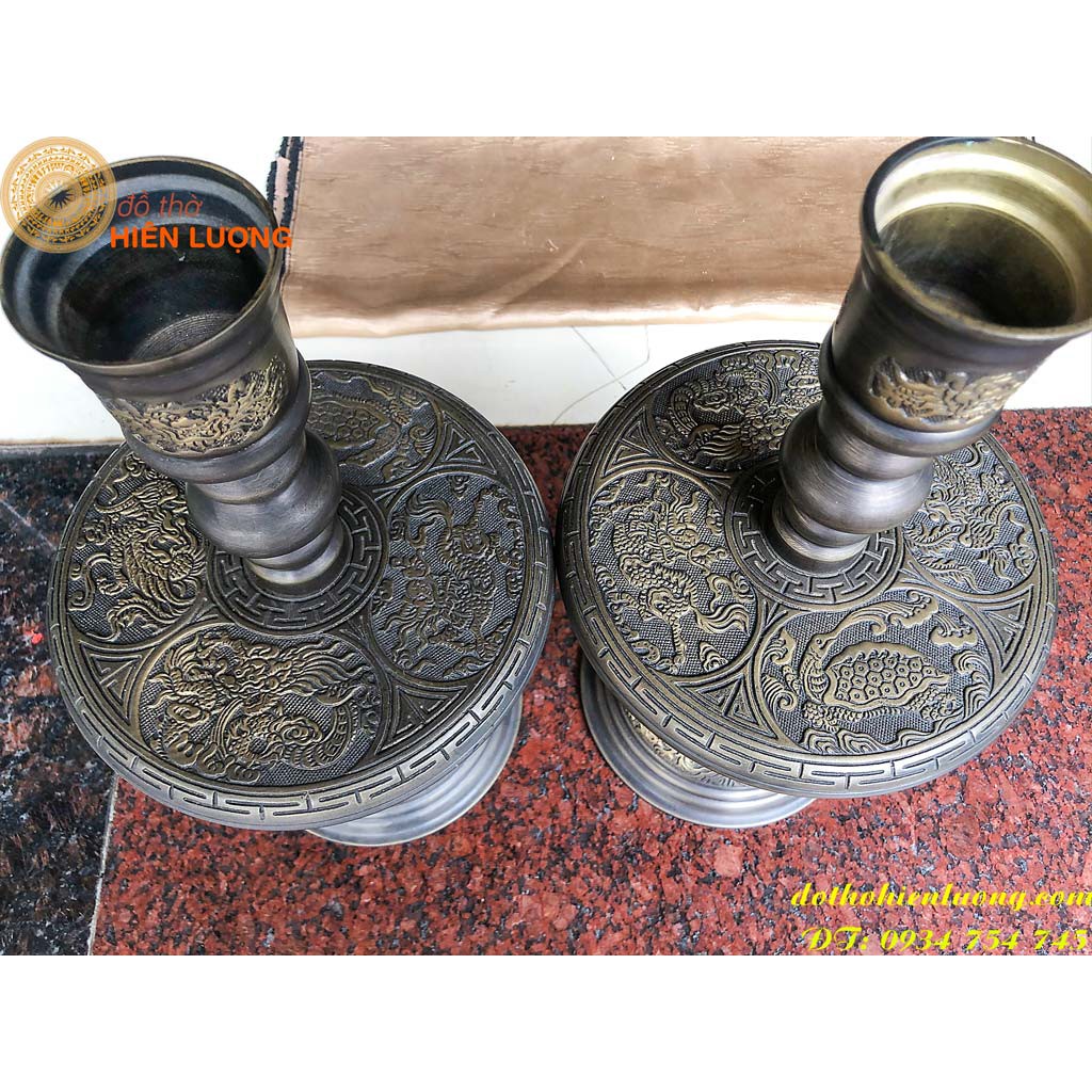 Đôi Chân Nến Thờ Cúng Bằng Đồng Màu Đen Số 3 Cao 40cm