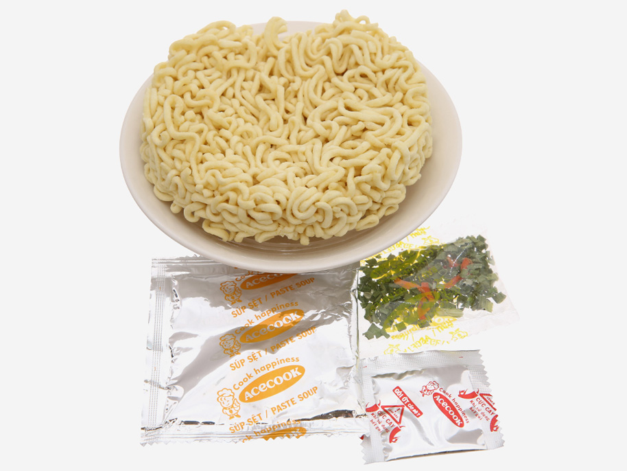 Thùng 24 gói mì Siukay 7 cấp độ vị Bò