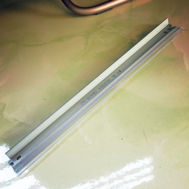 Gạt lớn hộp mực 35a 85a ,,