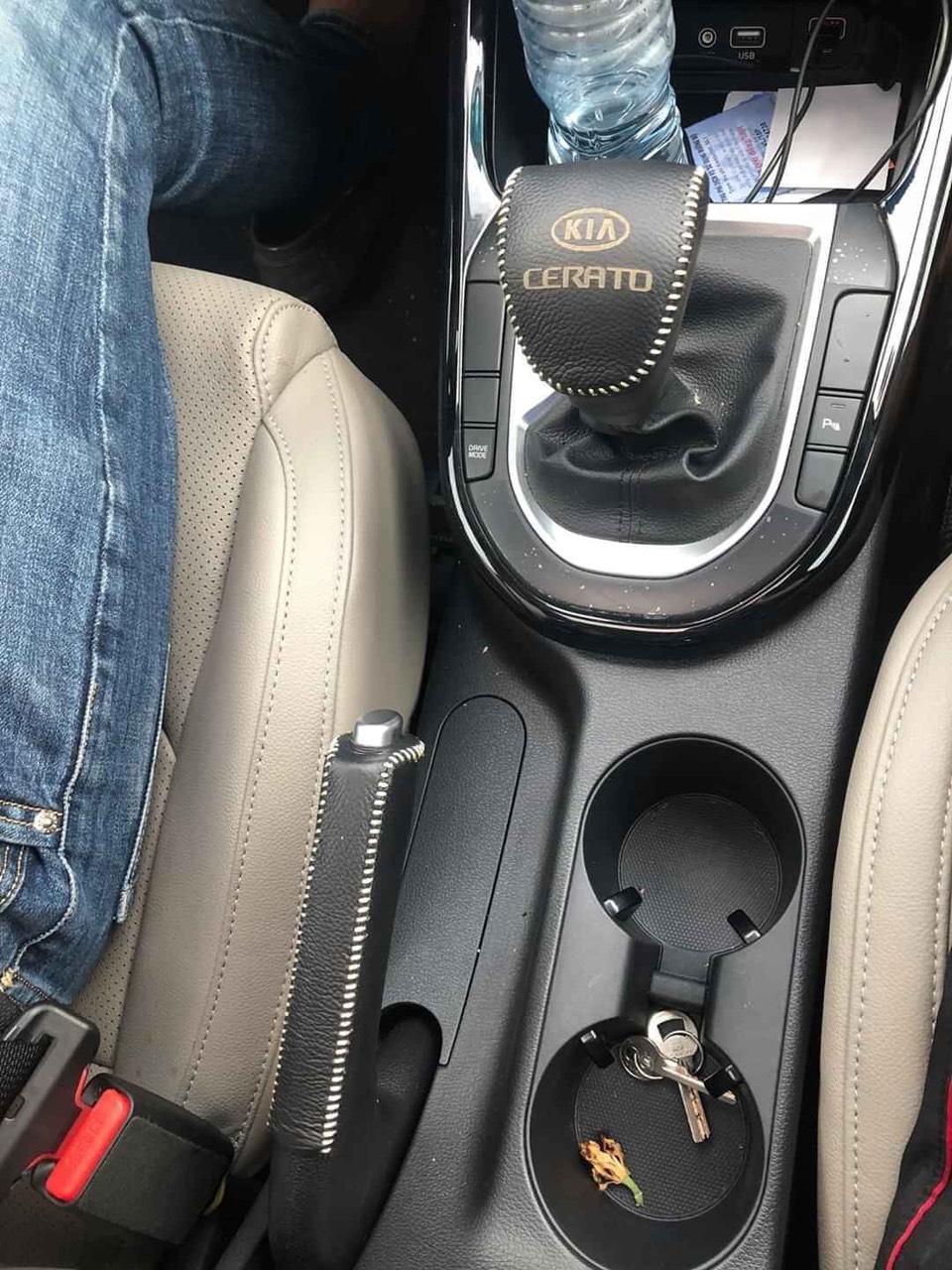 Bọc cần số KIA Cerato 2019