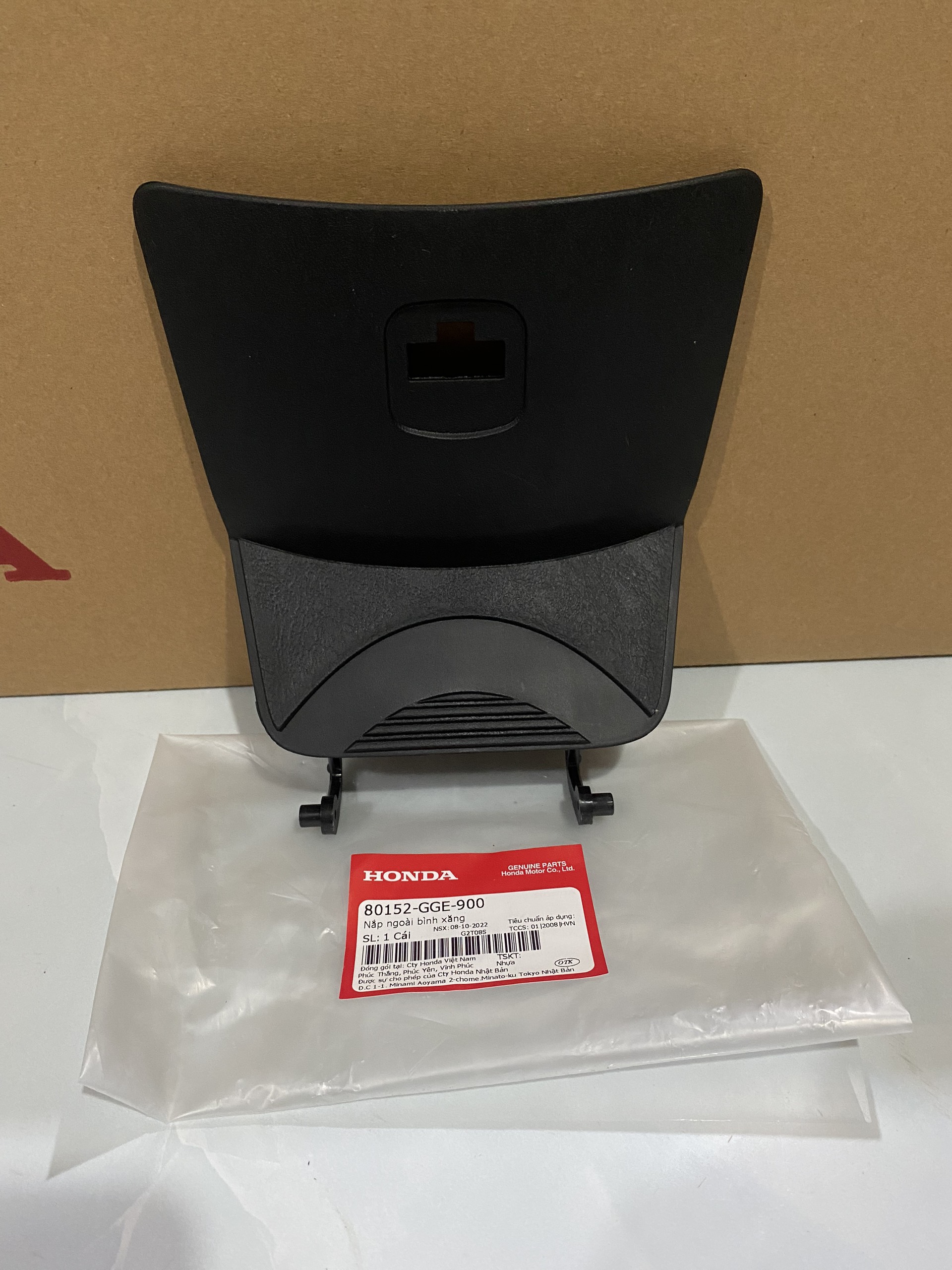 Nắp ngoài bình xăng Lead 110 (80152GGE900)
